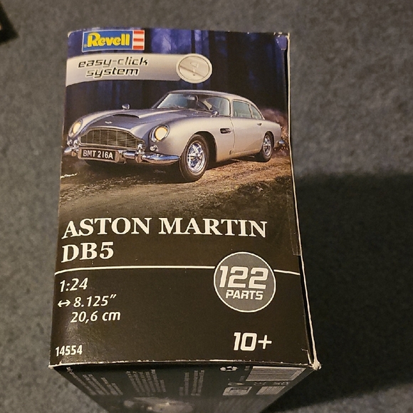 Aston Martin DB5 James Bond 1:24 #14554 - Picture 3 of 6